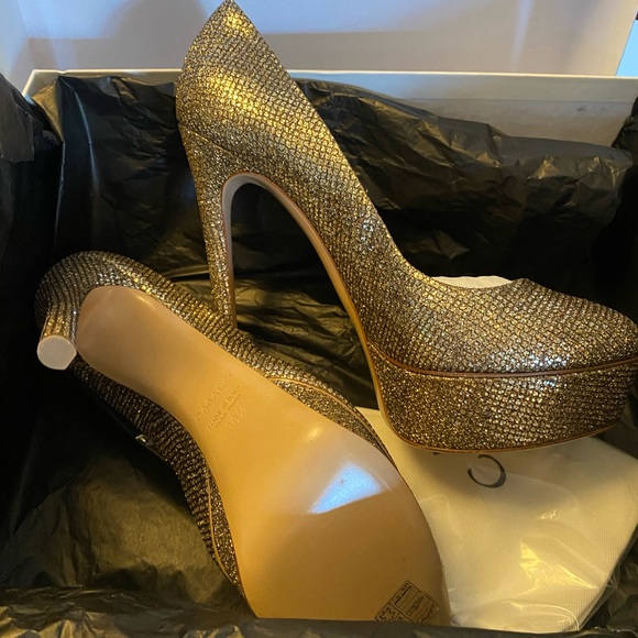 Casadei Gold Glitter Platform Pumps Size 8.5 US - Picture 4 of 9